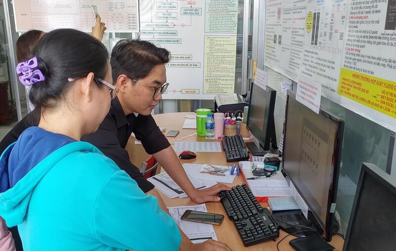 Giảng viên Khoa CNTT tham quan, học tập tại doanh nghiệp