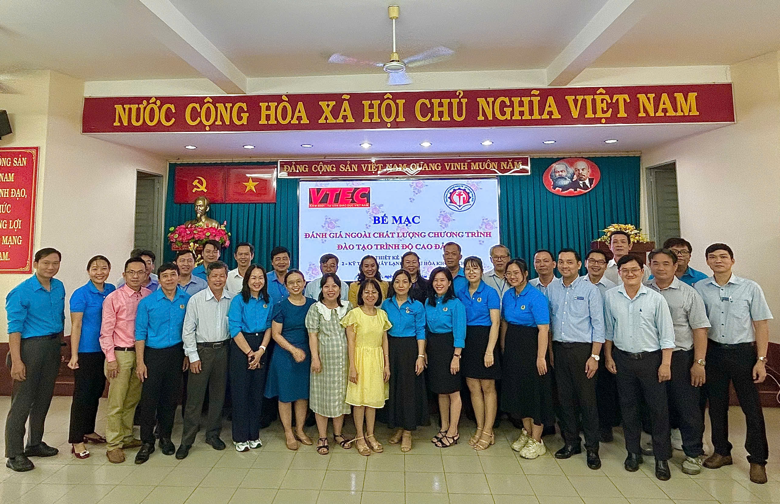 Kiểm định chất lượng chương trình đào tạo